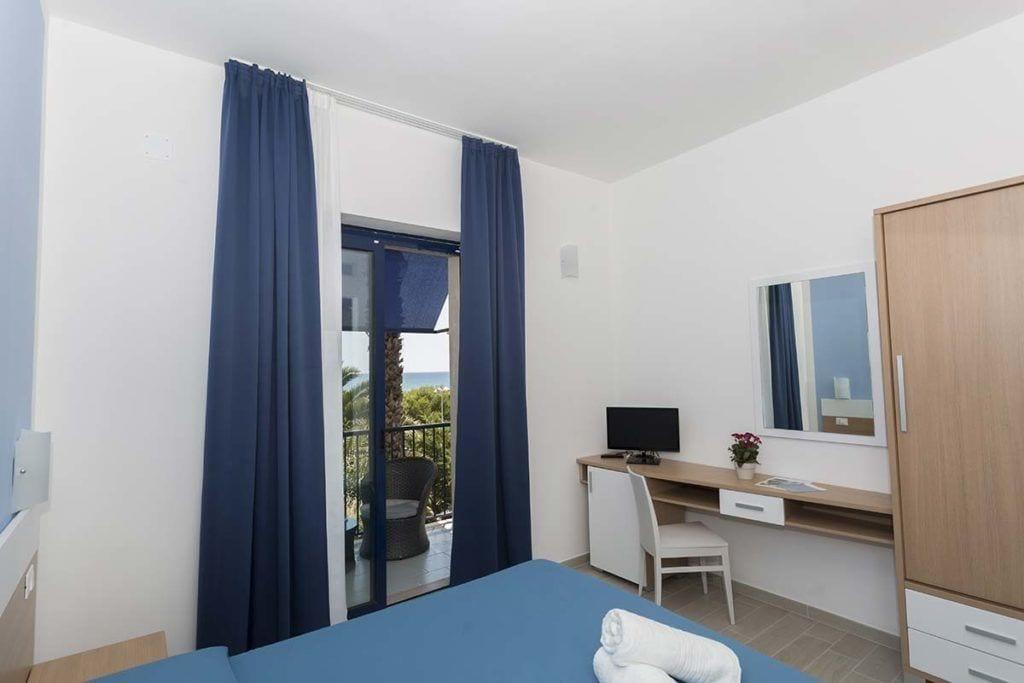 Ticho'S Greenblu Hotel カステッラネータ・マリーナ エクステリア 写真