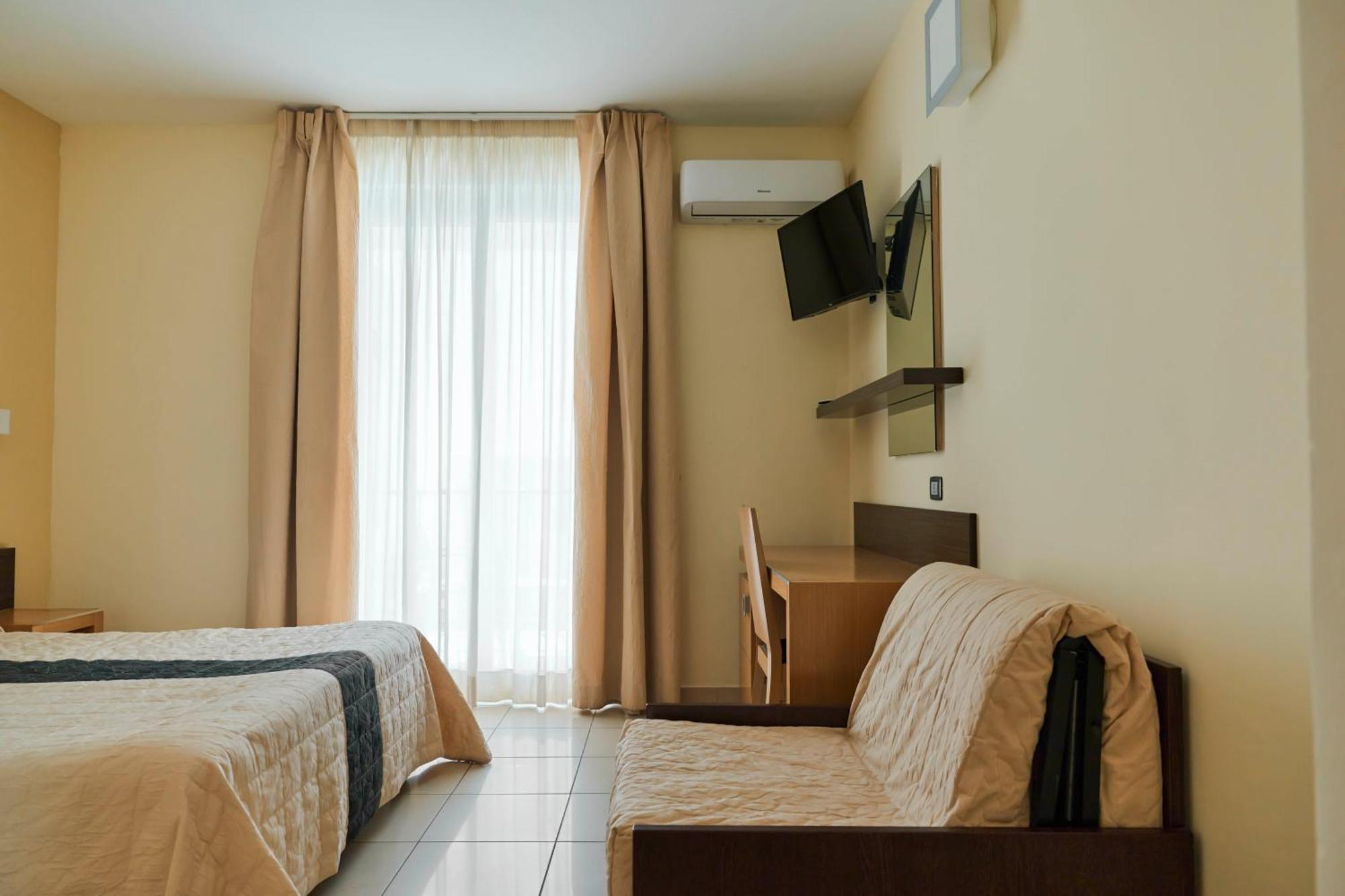 Ticho'S Greenblu Hotel カステッラネータ・マリーナ エクステリア 写真